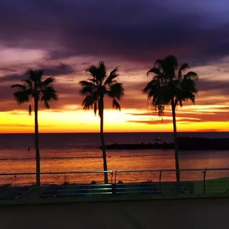 アパート Demelza Ocean View *